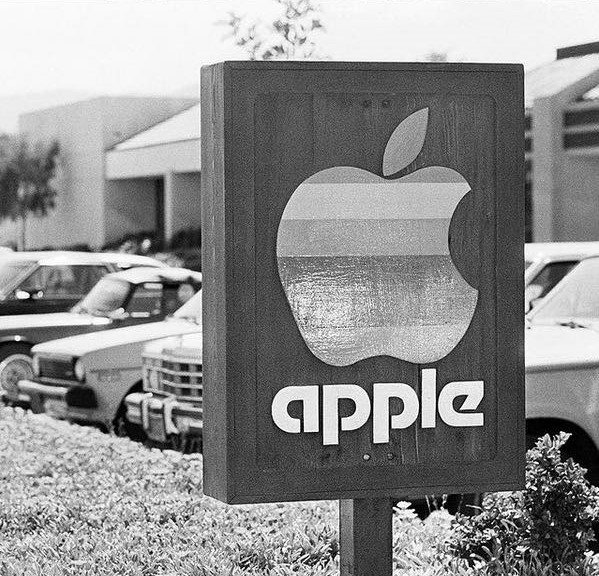 Apple y el dogfooding: Adiós a las máquinas de escribir