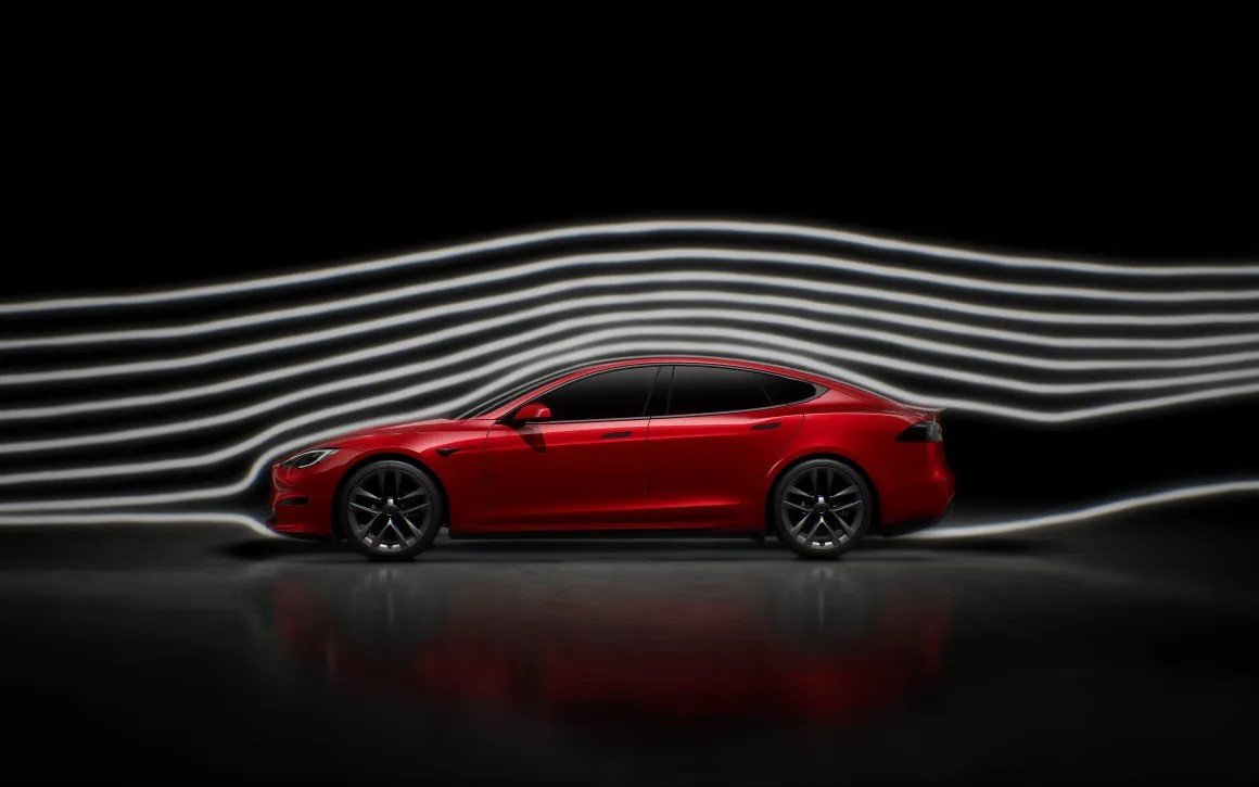 Tesla Model S en prueba de túnel de viento.